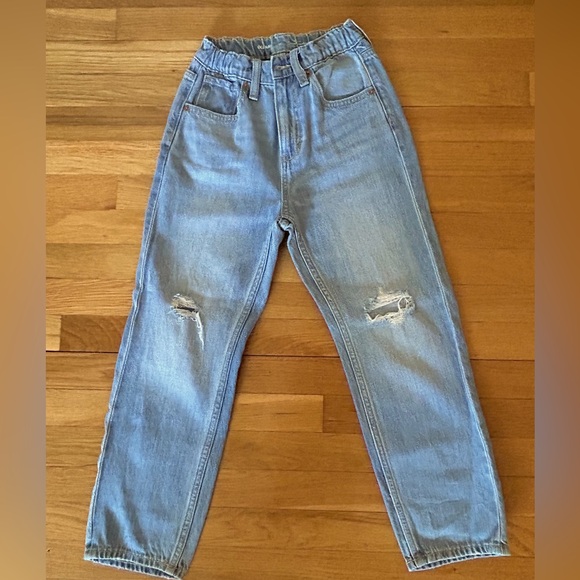 Girls Old Navy High Rise Slouchy Straight distressed jeans - Picture 2 of 6